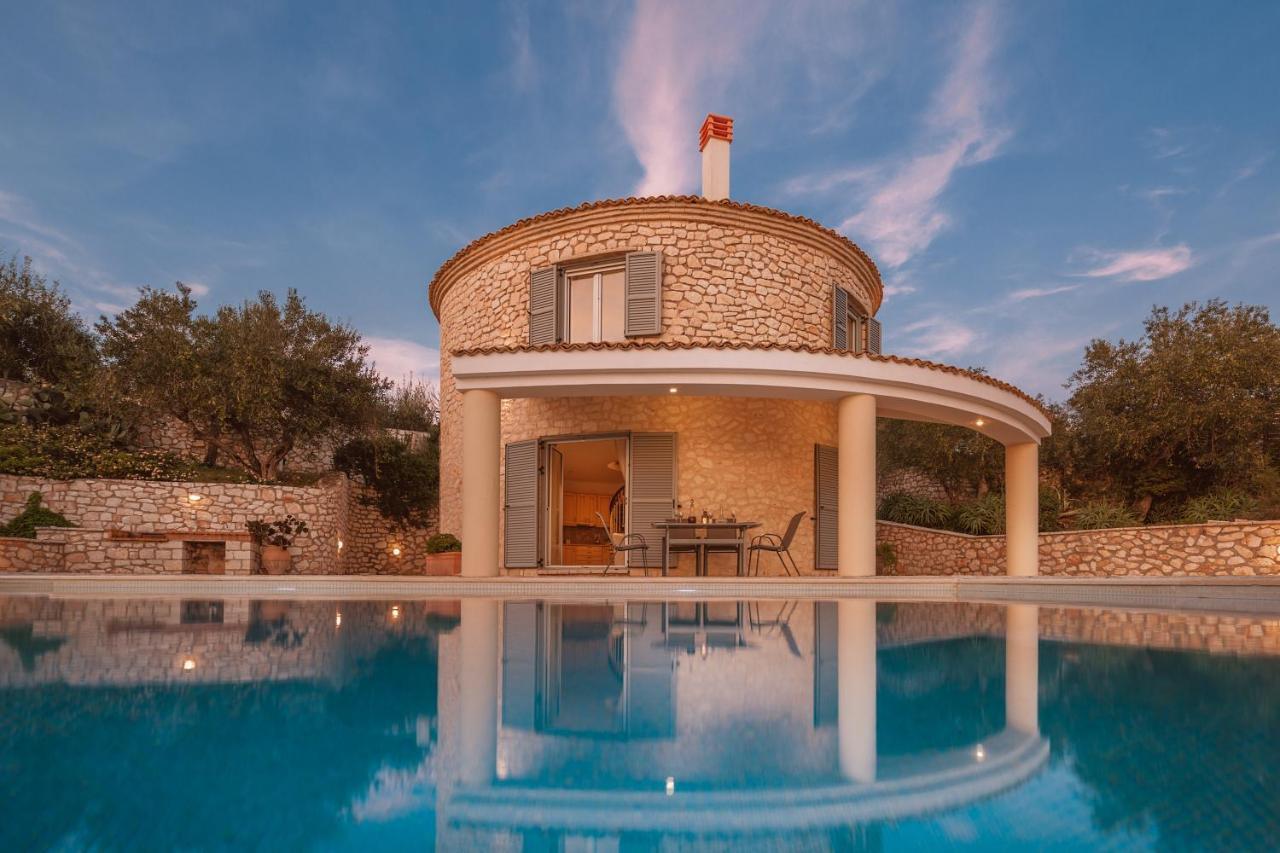 Villa The Round House à Vlachopoulátika Extérieur photo