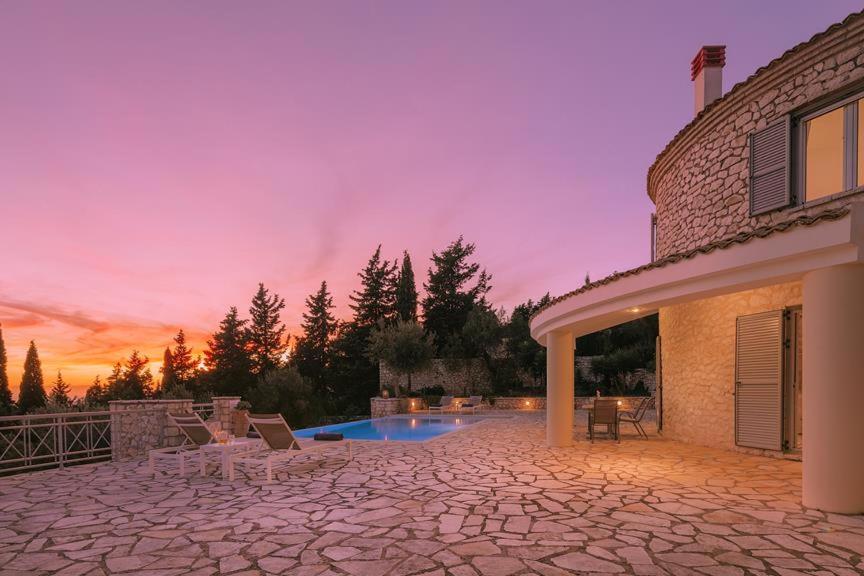 Villa The Round House à Vlachopoulátika Extérieur photo