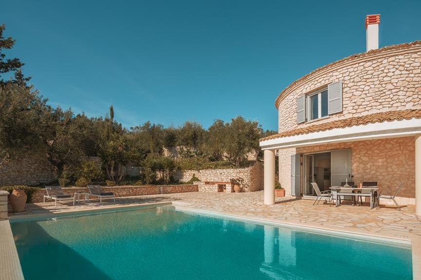Villa The Round House à Vlachopoulátika Extérieur photo